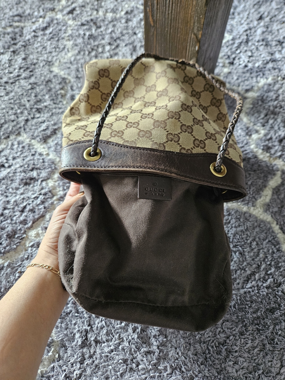 Gucci Beige & Brown GG Canvas Drawstring Shoulder/Crossbody Bag - Picture 9 of 11